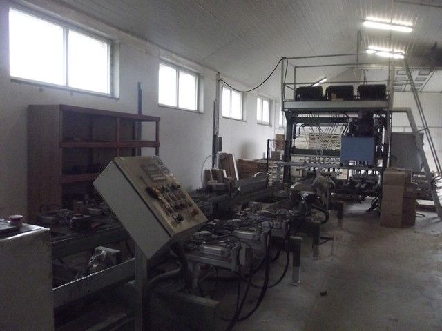 Maszyny na linii do produkcji palet
